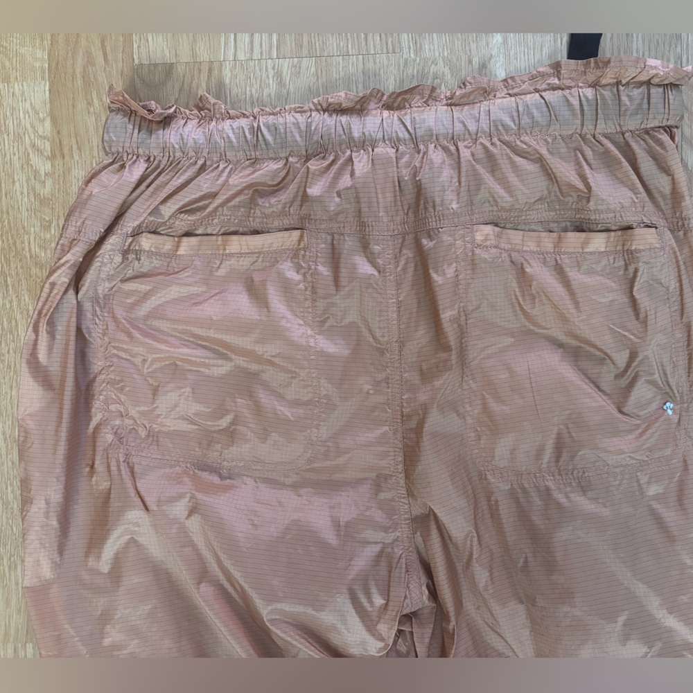 FP Movement | sz med | Back To The Future Lightweight High Rise Joggers. Orange - Picture 7 of 11